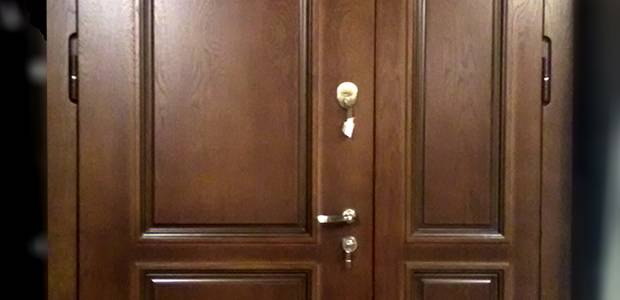 Парадные двери с МДФ с отделкой шпоном