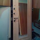 Дверь с зеркалом изнутри