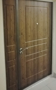 Тамбурная дверь (Порошковое напыление серебро и МДФ)